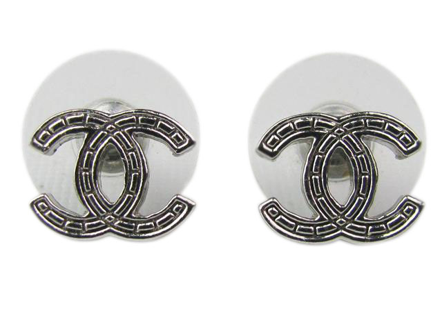 シャネル　ココマークピアス