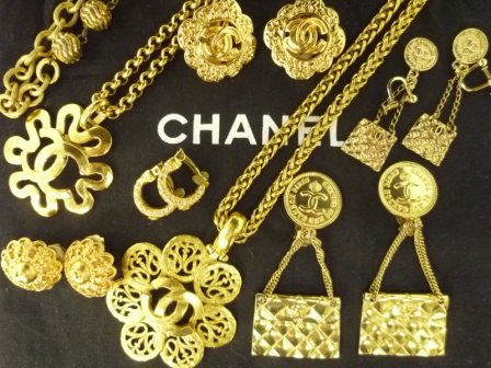 シャネルアクセサリー買取神戸三宮