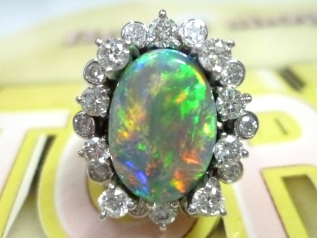 ブラックオパール