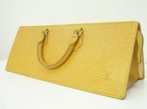 ルイヴィトン トリアングル