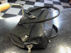 プラダ買取兵庫