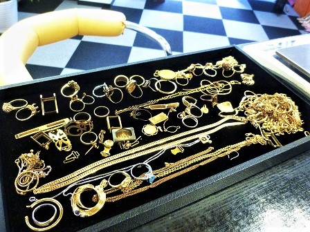 宅配買取金買取神戸