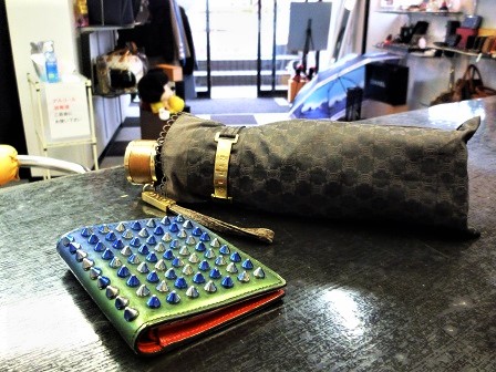 セリーヌ・ルブタン買取神戸