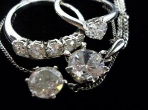 ダイヤモンド買取芦屋