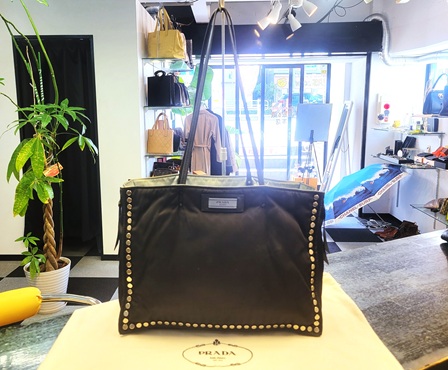 プラダ買取垂水